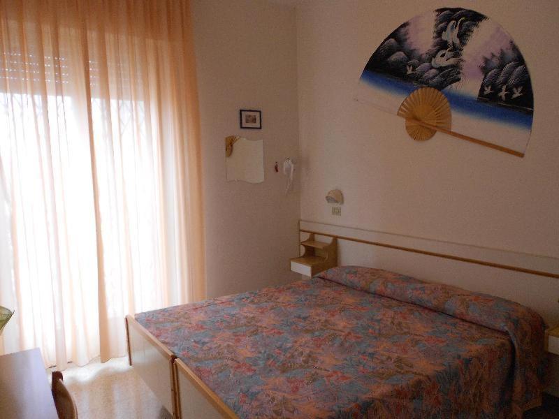 Hotel Vevey Rimini Rum bild